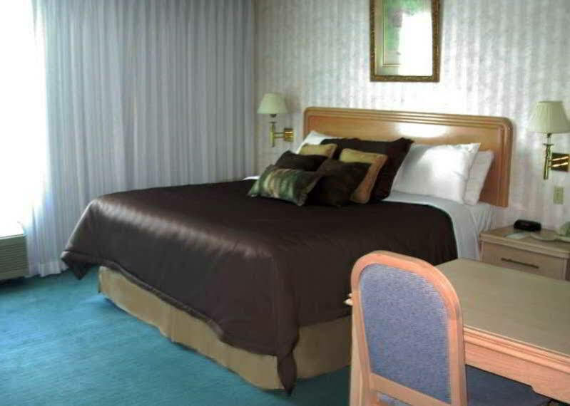Rodeway Inn Fallsview Niagara Şelalesi Dış mekan fotoğraf
